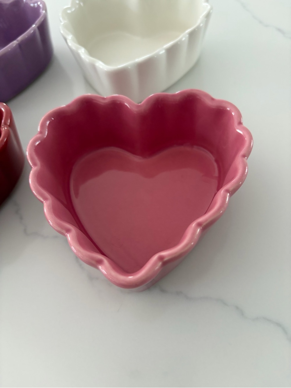 Williams Sonoma Set of 4 Scalloped Heart Dessert Bowls Ramekins New not used. - Picture 7 of 7
